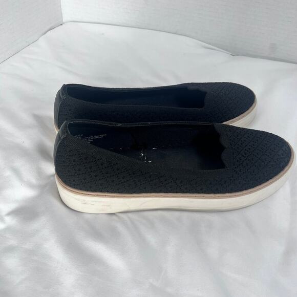 ✨Report Women’s Black Slip-On Flats Sneakers Size 8 Casual Comfort Shoes - Picture 1 of 7